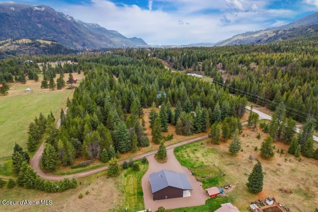 92 Bluebird Lane Clark Fork ID 83811