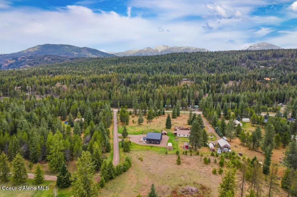 92 Bluebird Lane Clark Fork ID 83811