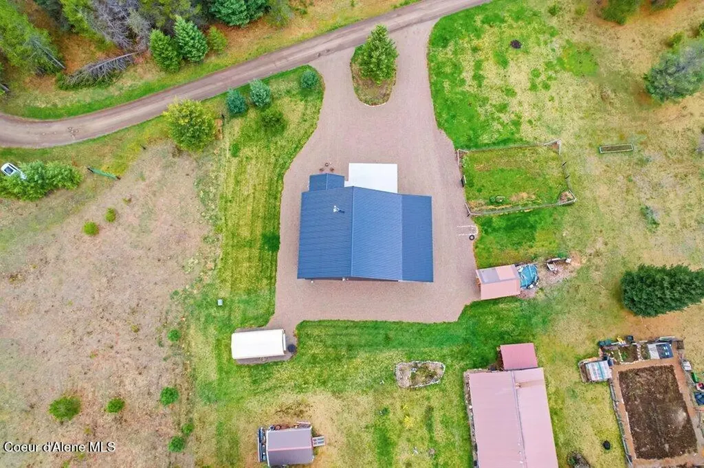 92 Bluebird Lane Clark Fork ID 83811