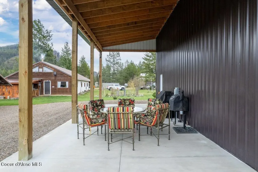 92 Bluebird Lane Clark Fork ID 83811
