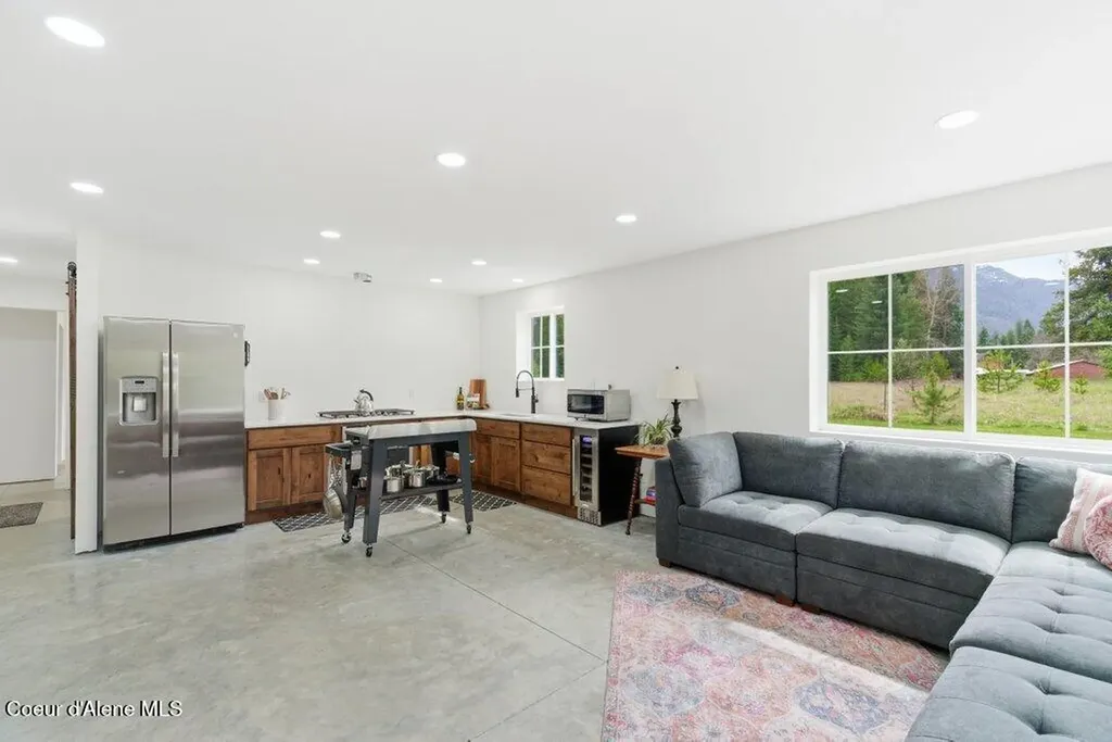 92 Bluebird Lane Clark Fork ID 83811
