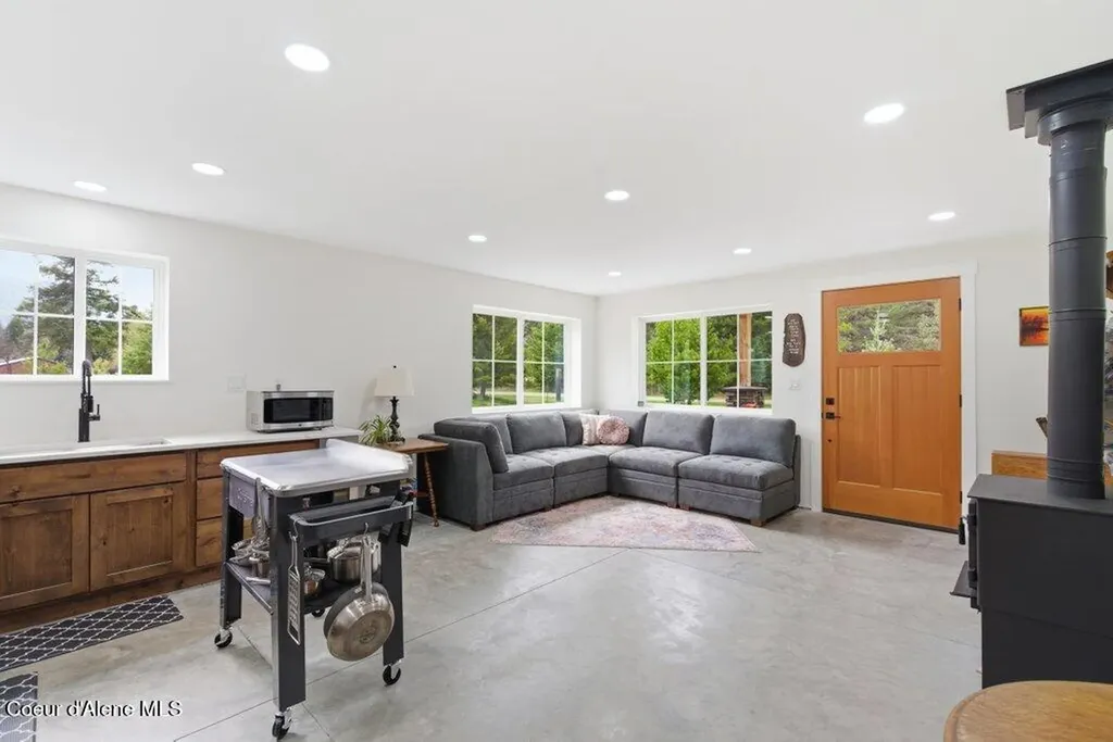 92 Bluebird Lane Clark Fork ID 83811