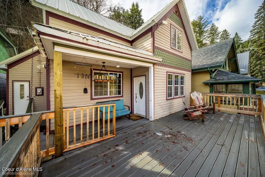 620 Pearl Street Wallace ID 83873