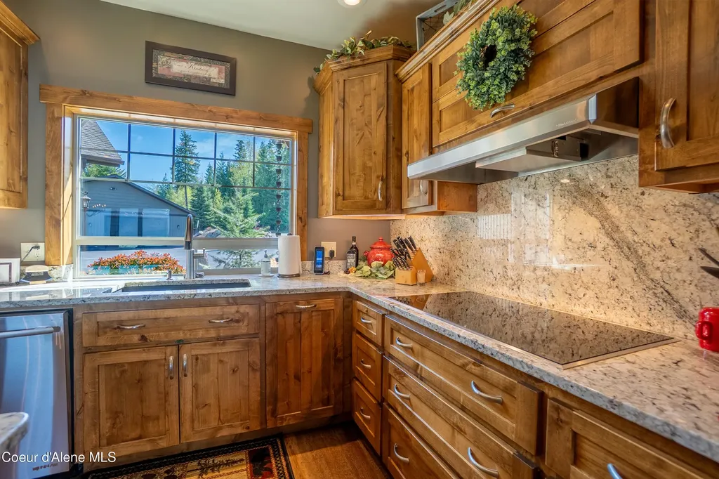 237 Scenic Drive Bonners Ferry ID 83805