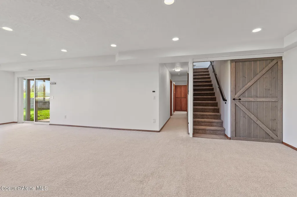 7082 E Poleline Avenue Post Falls ID 83854