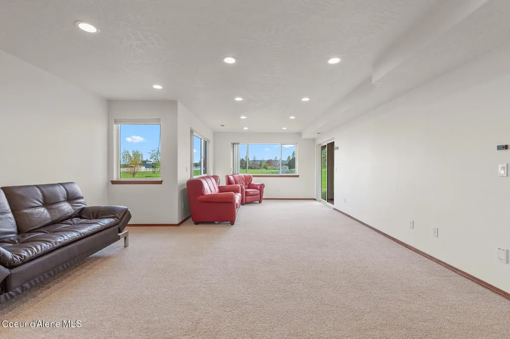 7082 E Poleline Avenue Post Falls ID 83854