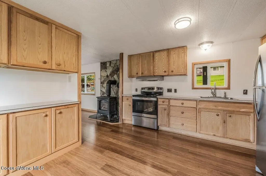 7331 Apache Street Bonners Ferry ID 83805