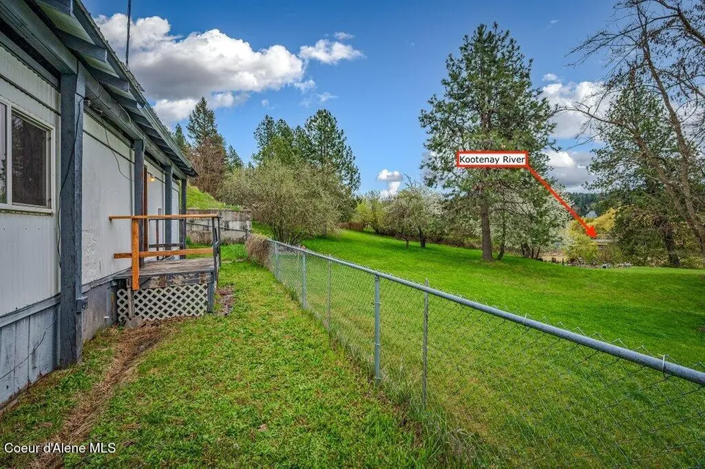 7331 Apache Street Bonners Ferry ID 83805