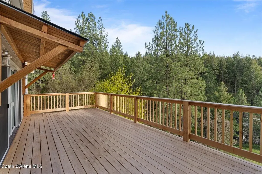 16336 W Sandback Place Post Falls ID 83854