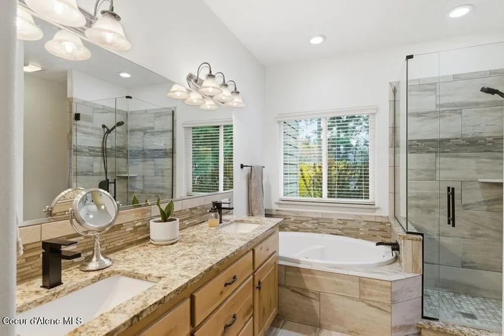 12377 N Bradbury Drive Hayden ID 83835