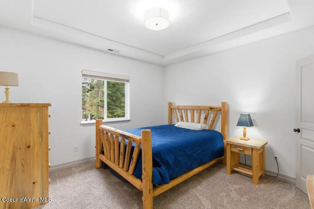 12377 N Bradbury Drive Hayden ID 83835