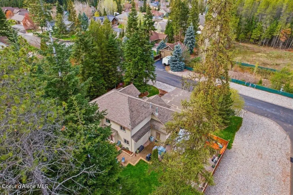 12377 N Bradbury Drive Hayden ID 83835