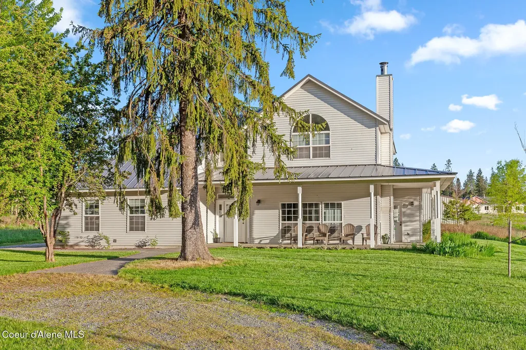 5368 E Dodd Road Hayden ID 83835