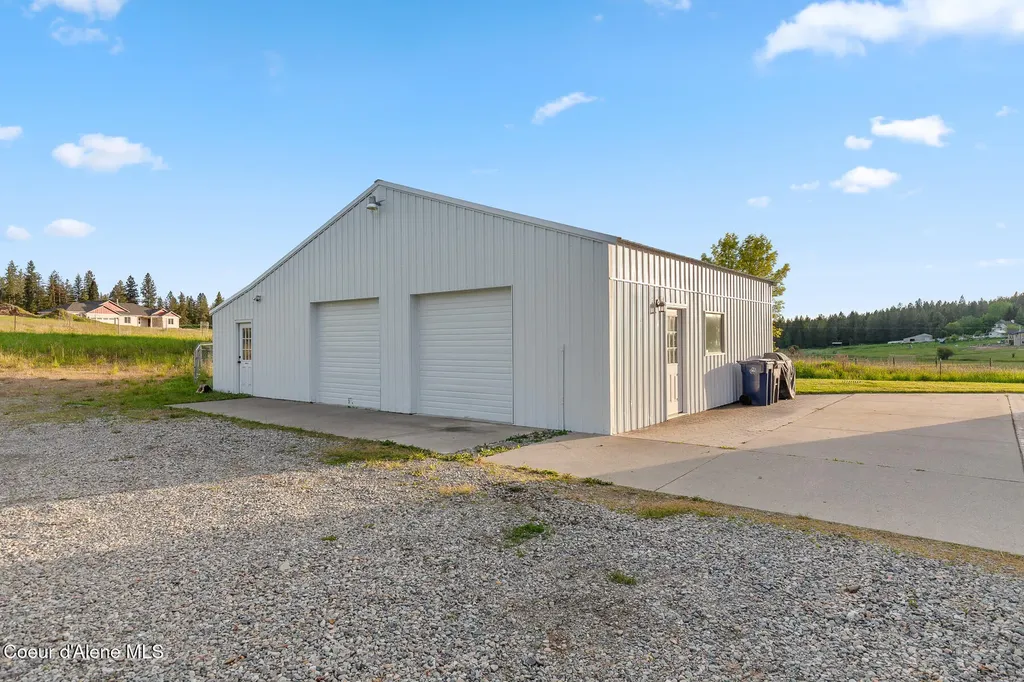 5368 E Dodd Road Hayden ID 83835