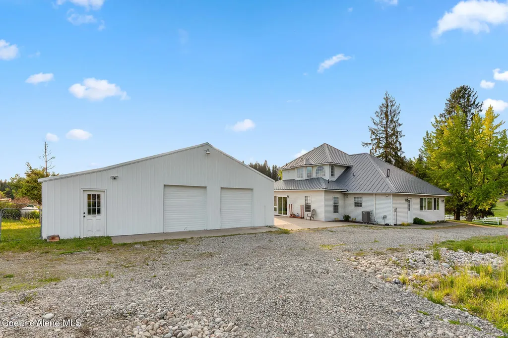 5368 E Dodd Road Hayden ID 83835