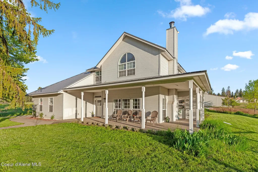 5368 E Dodd Road Hayden ID 83835