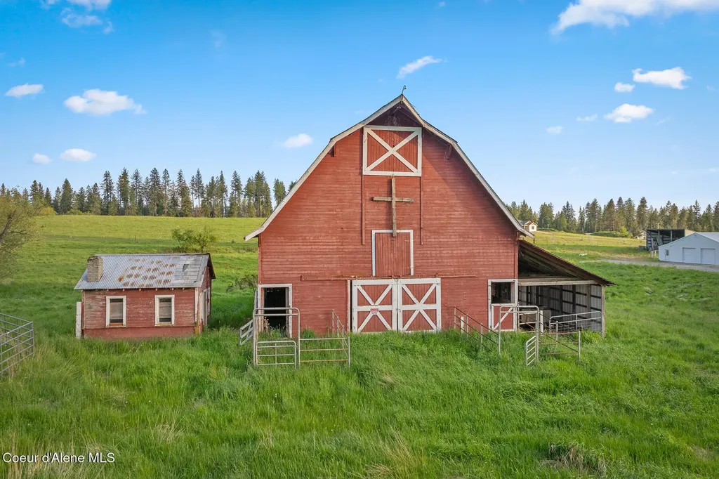 5368 E Dodd Road Hayden ID 83835