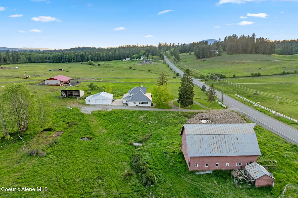 5368 E Dodd Road Hayden ID 83835