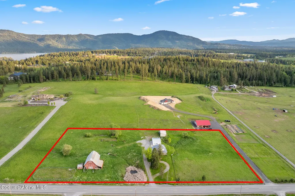 5368 E Dodd Road Hayden ID 83835