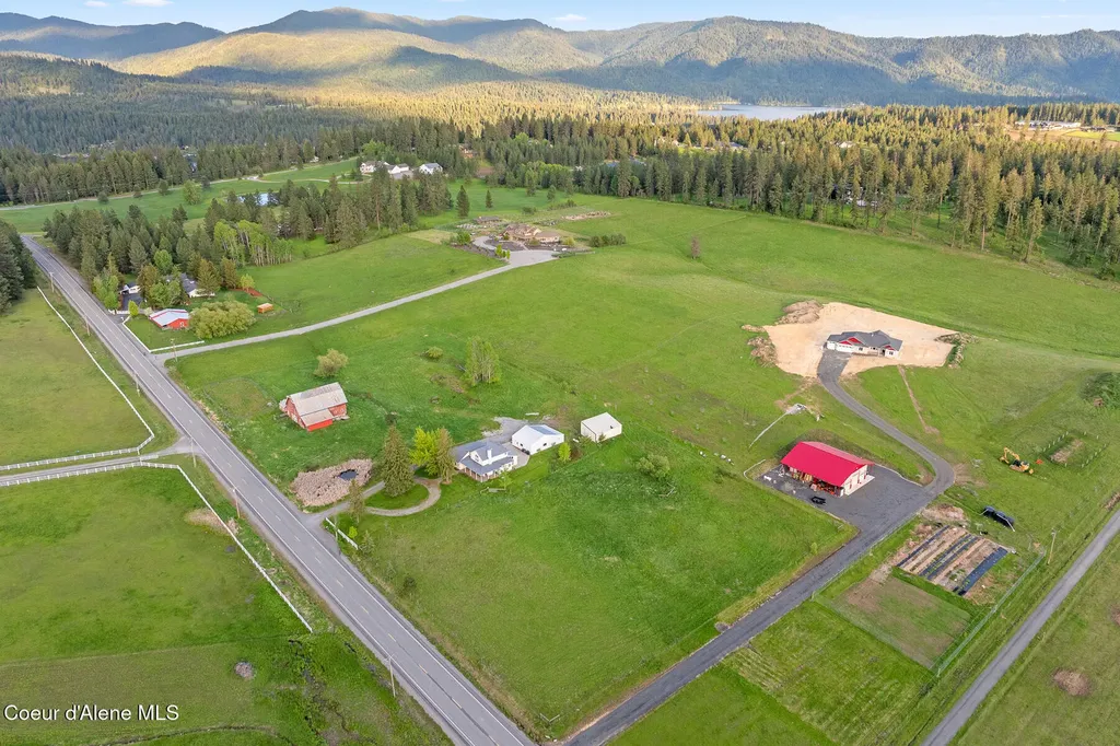 5368 E Dodd Road Hayden ID 83835