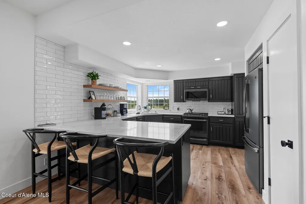 5368 E Dodd Road Hayden ID 83835