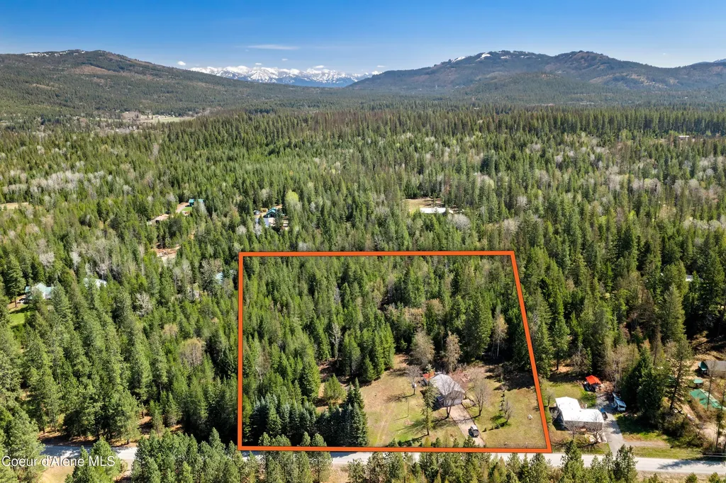 1169 Algoma Spur Road Sagle ID 83860