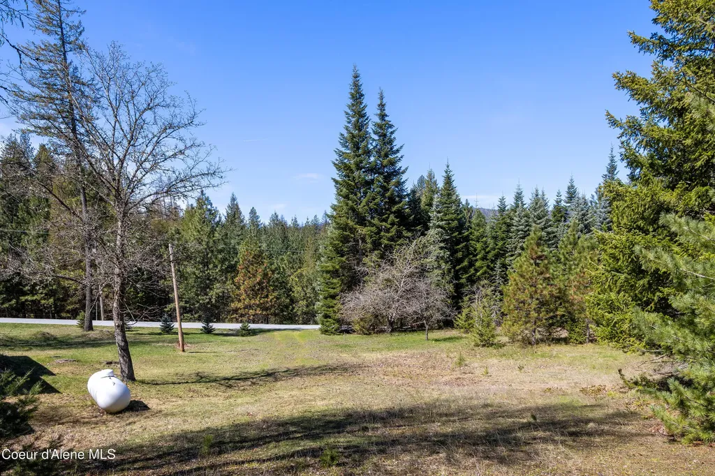 1169 Algoma Spur Road Sagle ID 83860