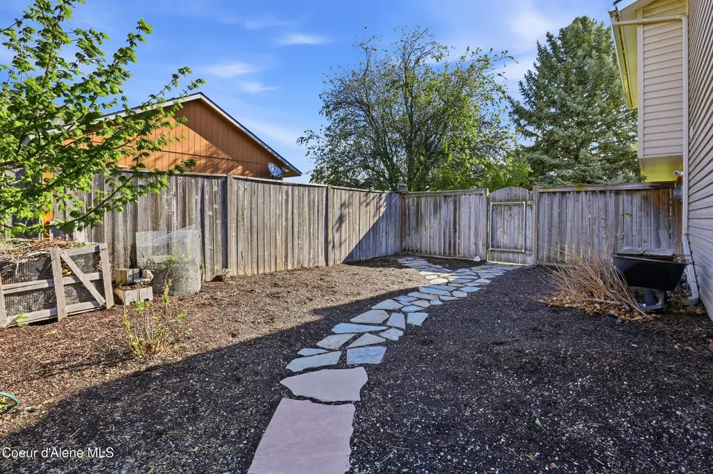 2037 N Westwind Drive Post Falls ID 83854