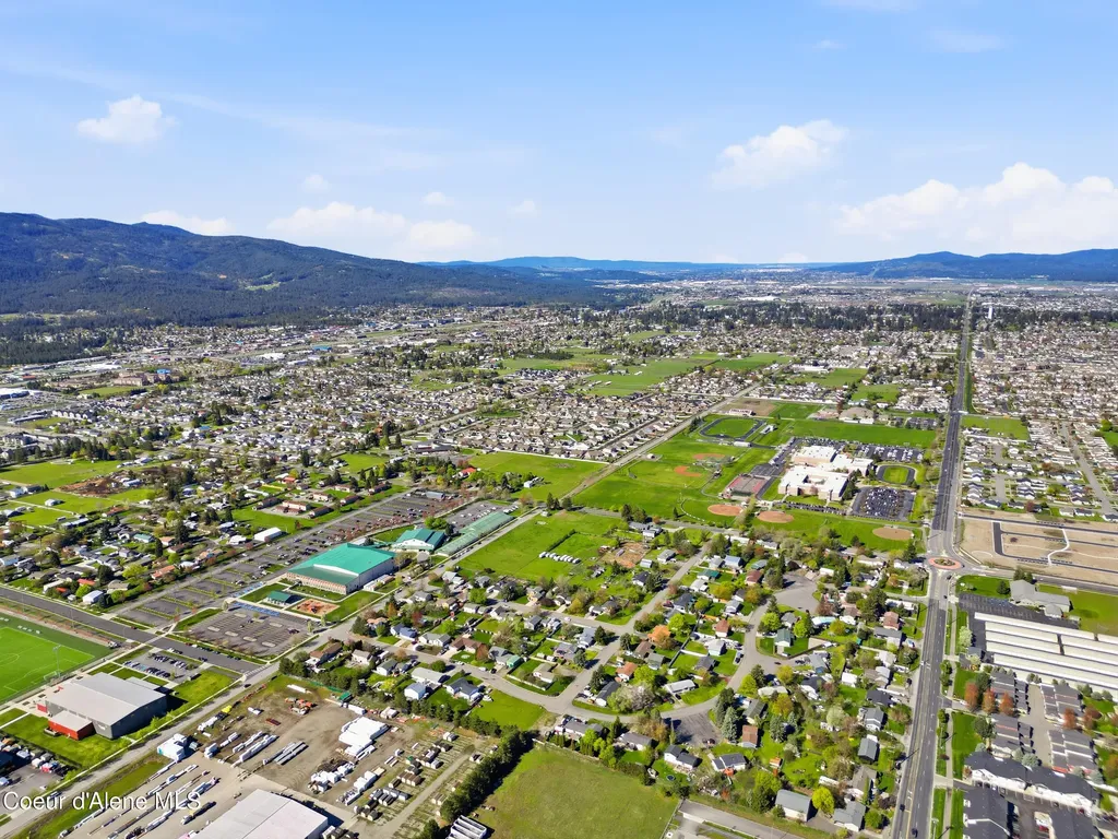 2037 N Westwind Drive Post Falls ID 83854