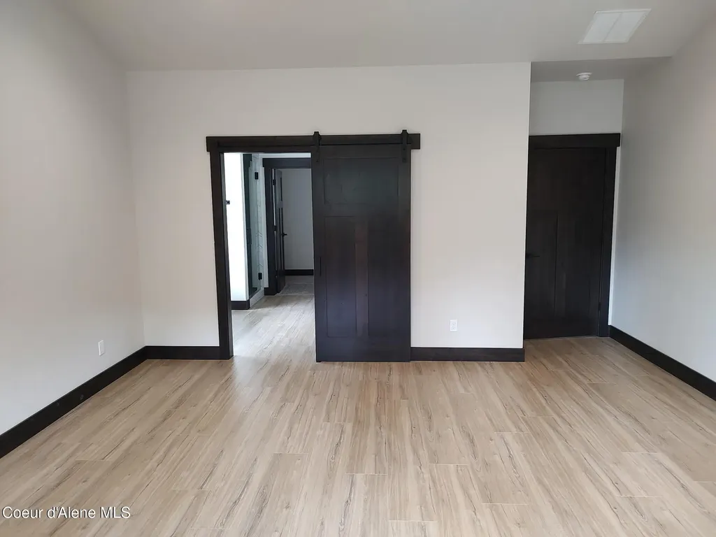 25787 N Dickens Road Athol ID 83801