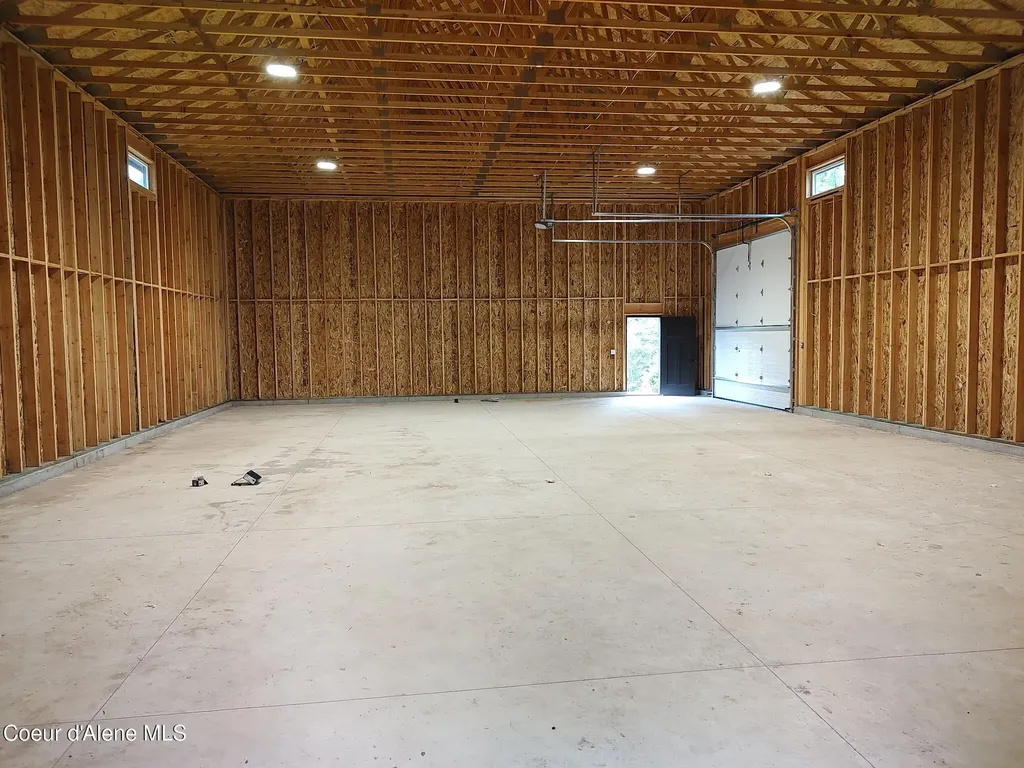 25787 N Dickens Road Athol ID 83801