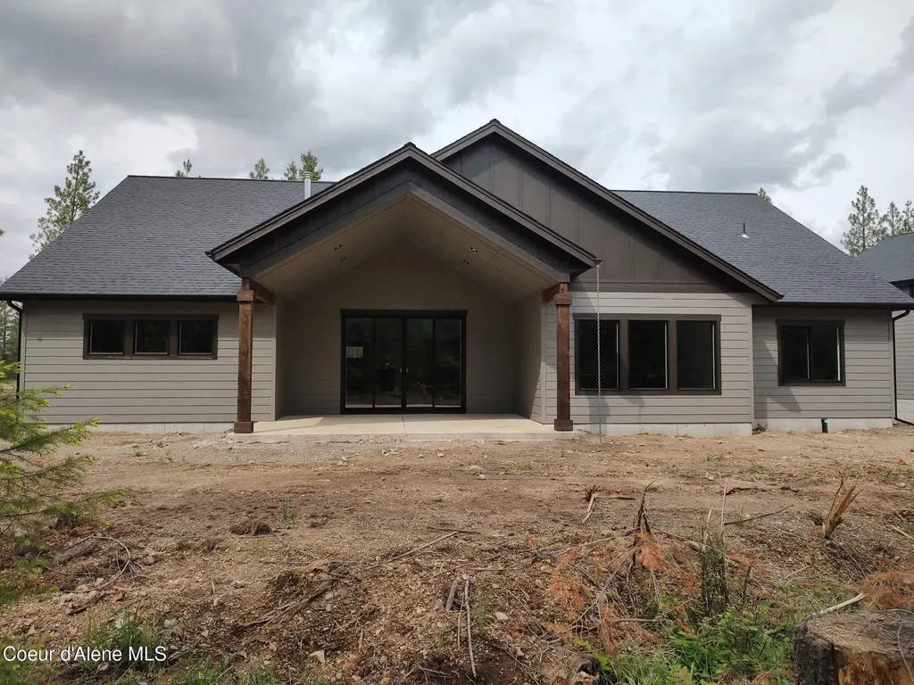 25787 N Dickens Road Athol ID 83801