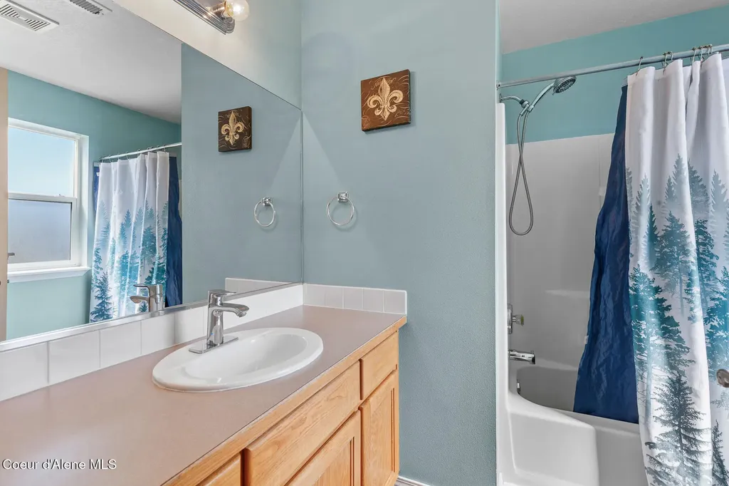 9179 N Prescott Drive Hayden ID 83835