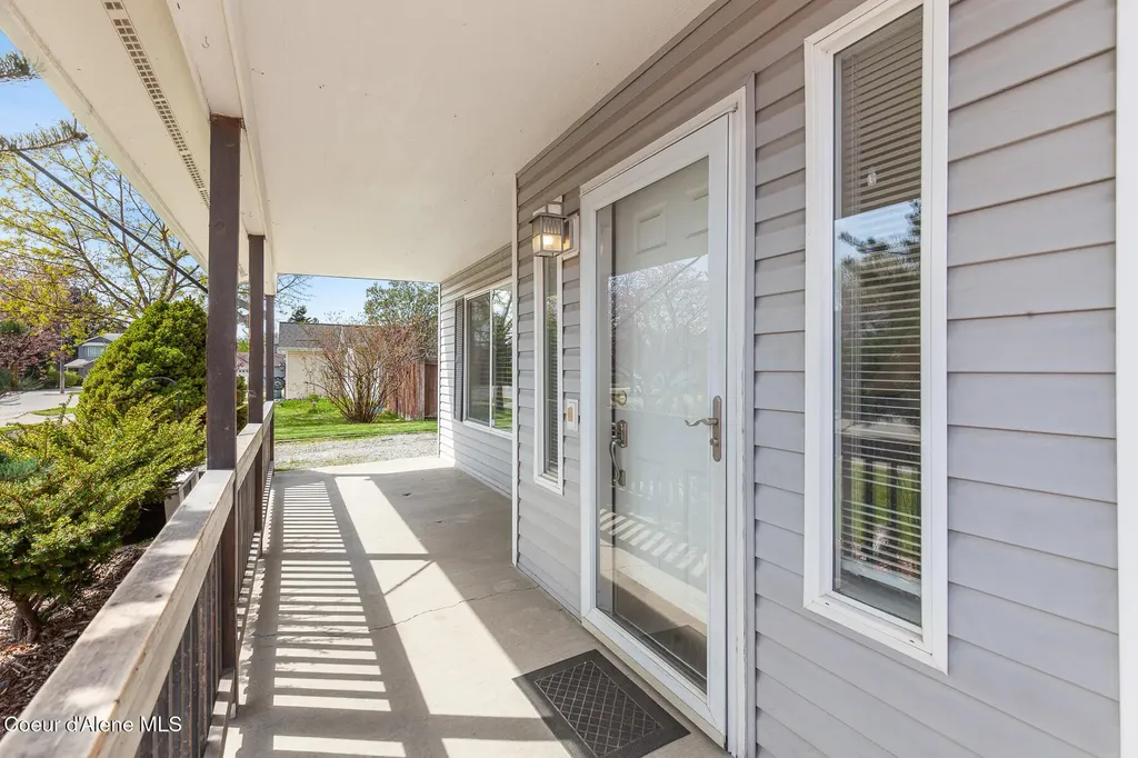 9179 N Prescott Drive Hayden ID 83835
