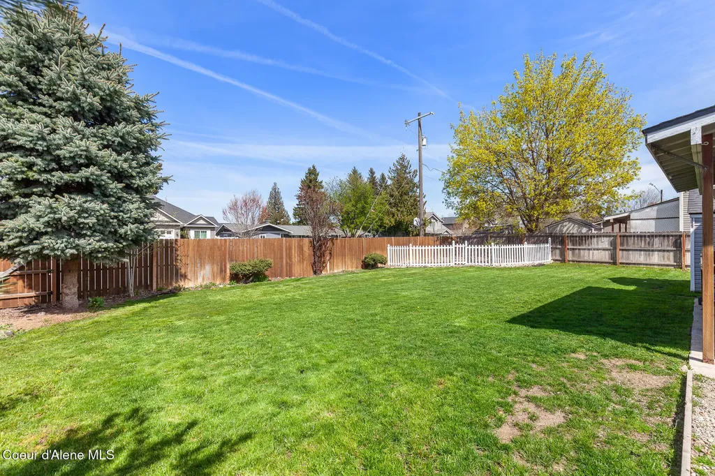 9179 N Prescott Drive Hayden ID 83835