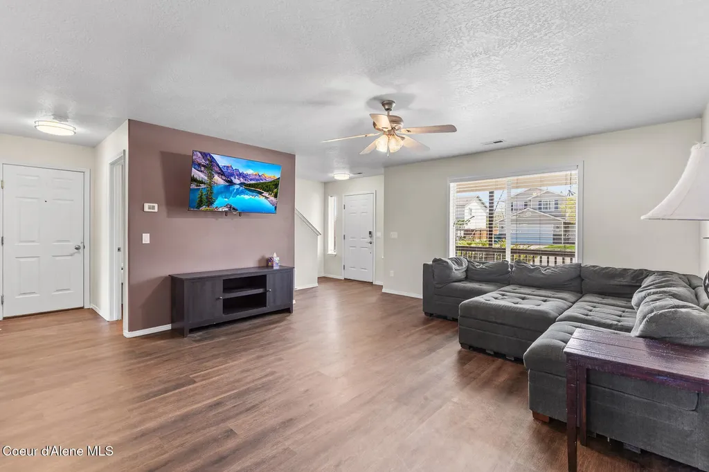 9179 N Prescott Drive Hayden ID 83835