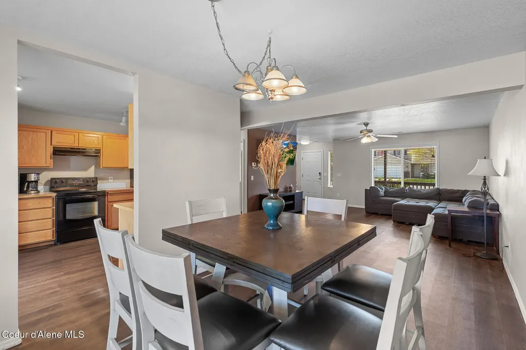 9179 N Prescott Drive Hayden ID 83835