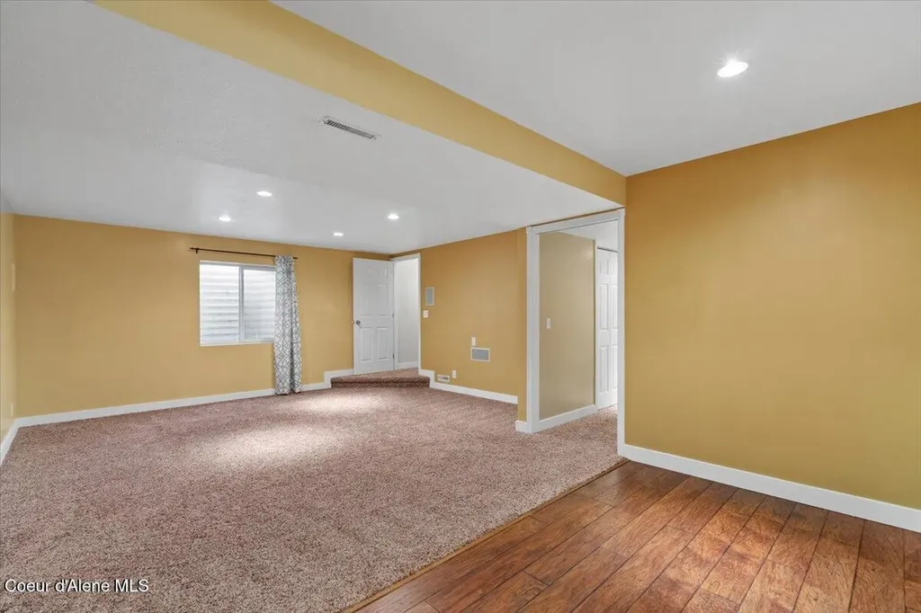 8270 N Ainsworth Drive Hayden ID 83835