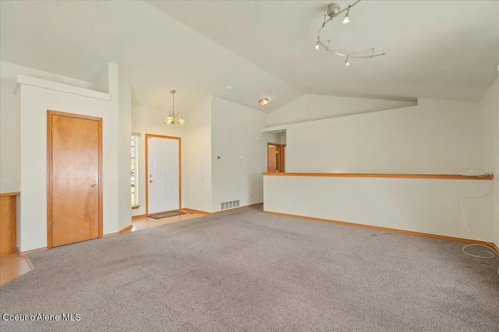 8270 N Ainsworth Drive Hayden ID 83835