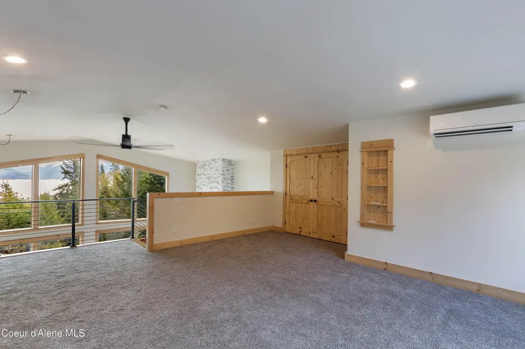 6101 Bottle Bay Road Sagle ID 83860