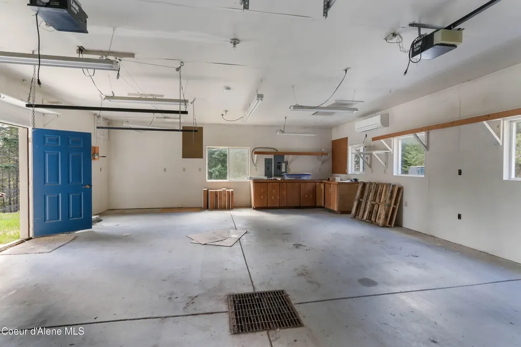 6101 Bottle Bay Road Sagle ID 83860