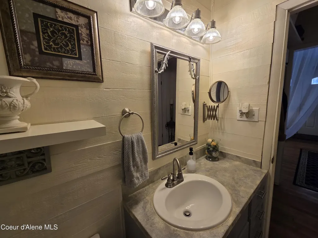 446 2nd Street Mullan ID 83846