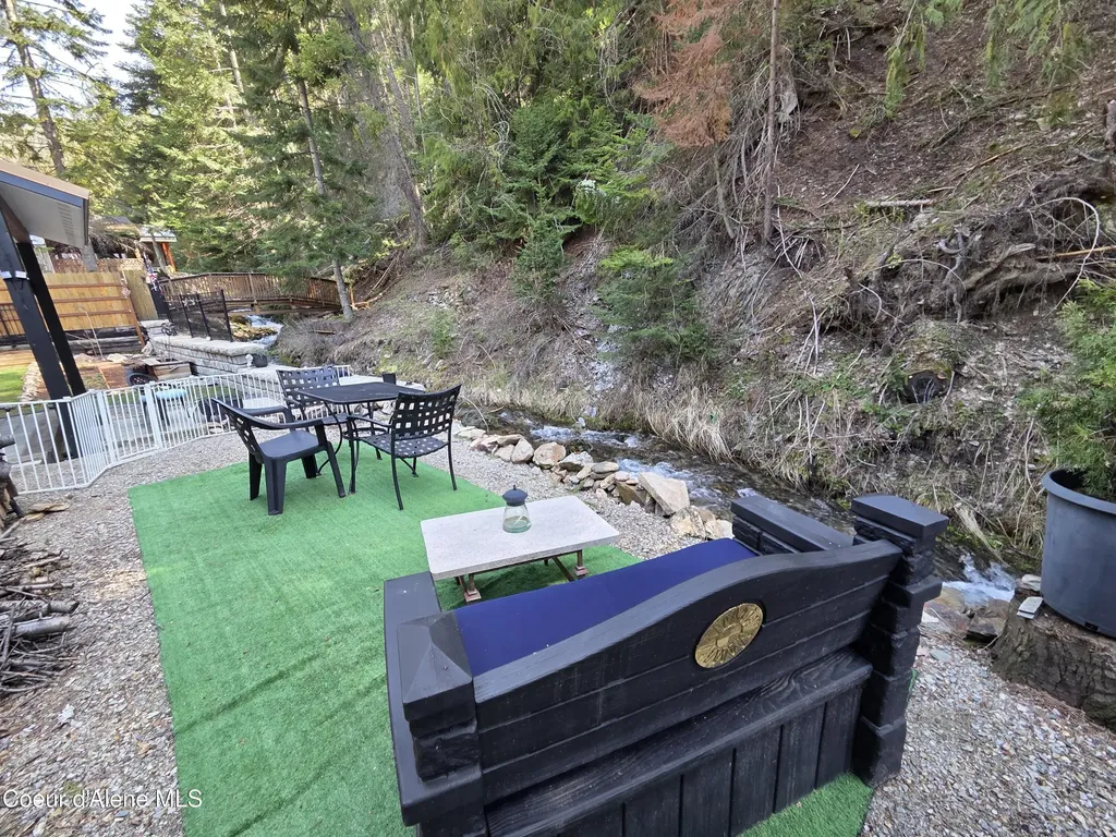 446 2nd Street Mullan ID 83846