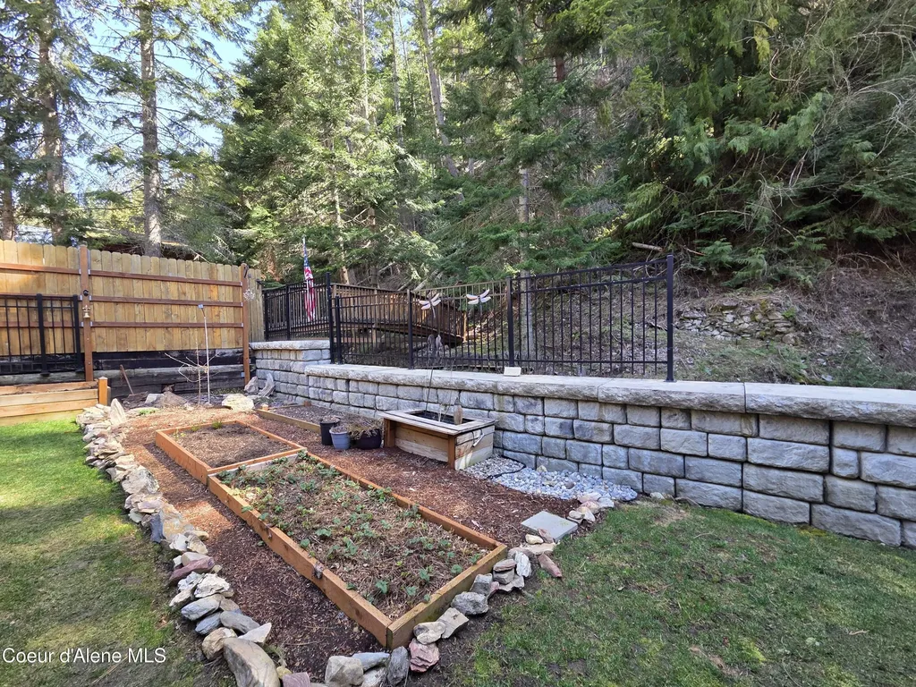 446 2nd Street Mullan ID 83846