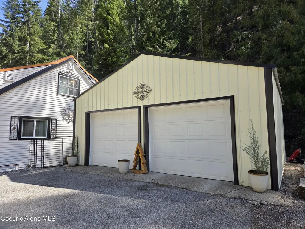 446 2nd Street Mullan ID 83846