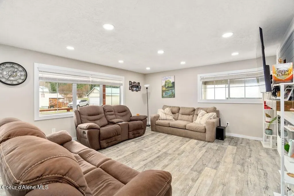 807 E Garden Avenue Osburn ID 83849