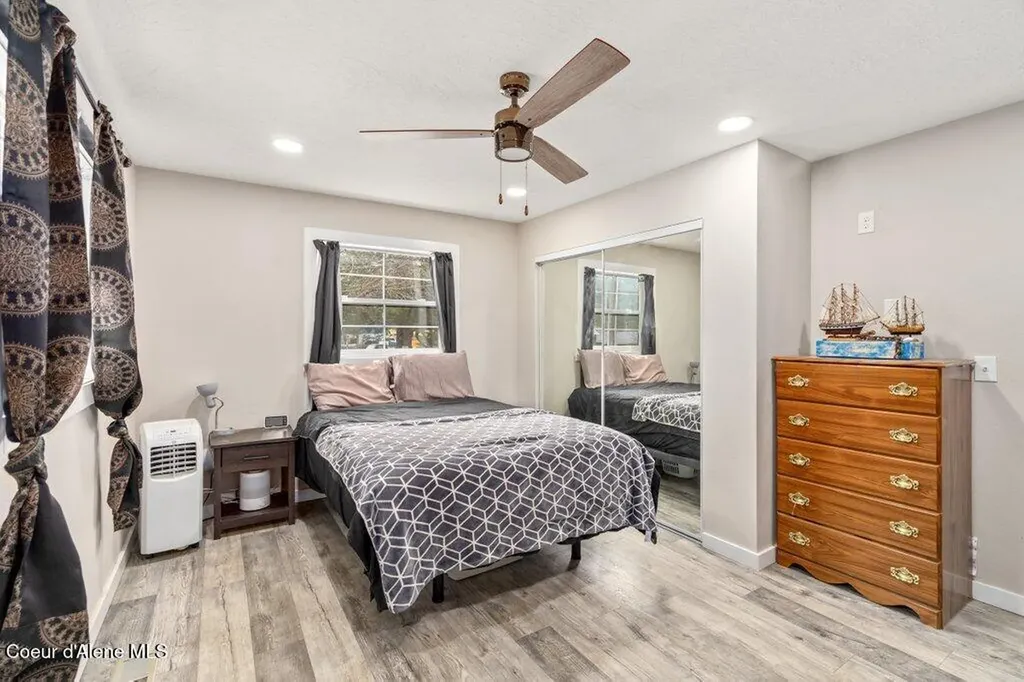 807 E Garden Avenue Osburn ID 83849