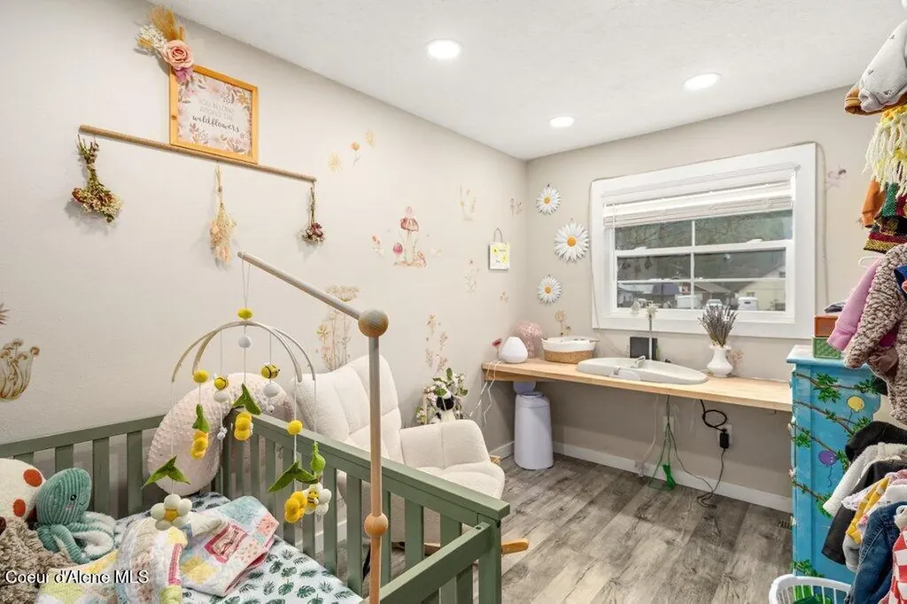 807 E Garden Avenue Osburn ID 83849