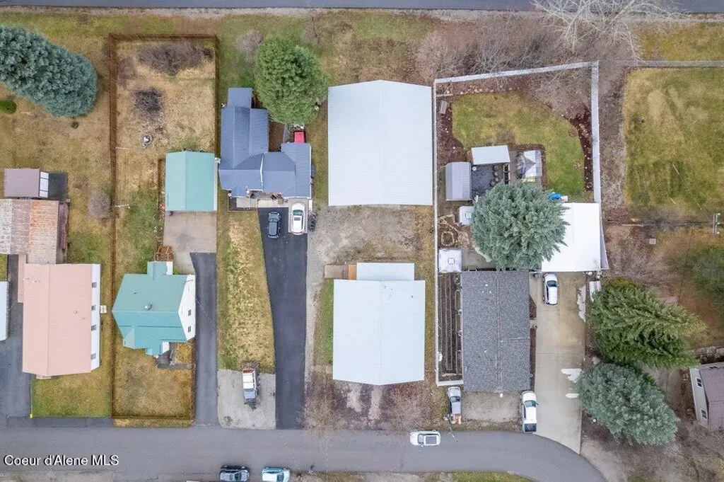 807 E Garden Avenue Osburn ID 83849