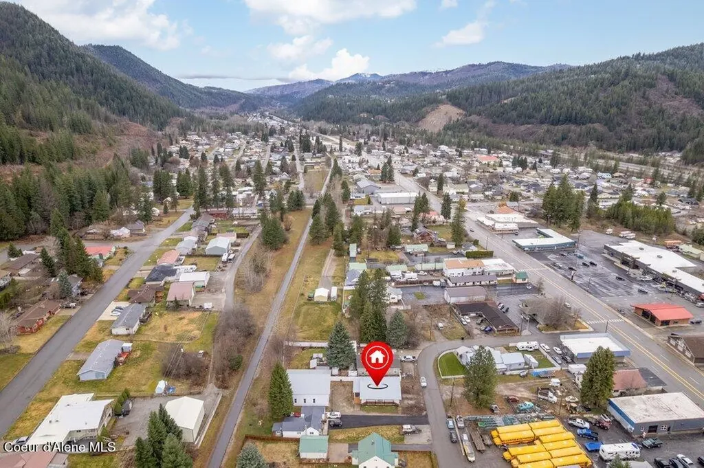 807 E Garden Avenue Osburn ID 83849